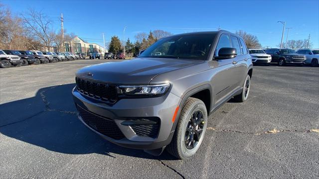 new 2025 Jeep Grand Cherokee car, priced at $44,030