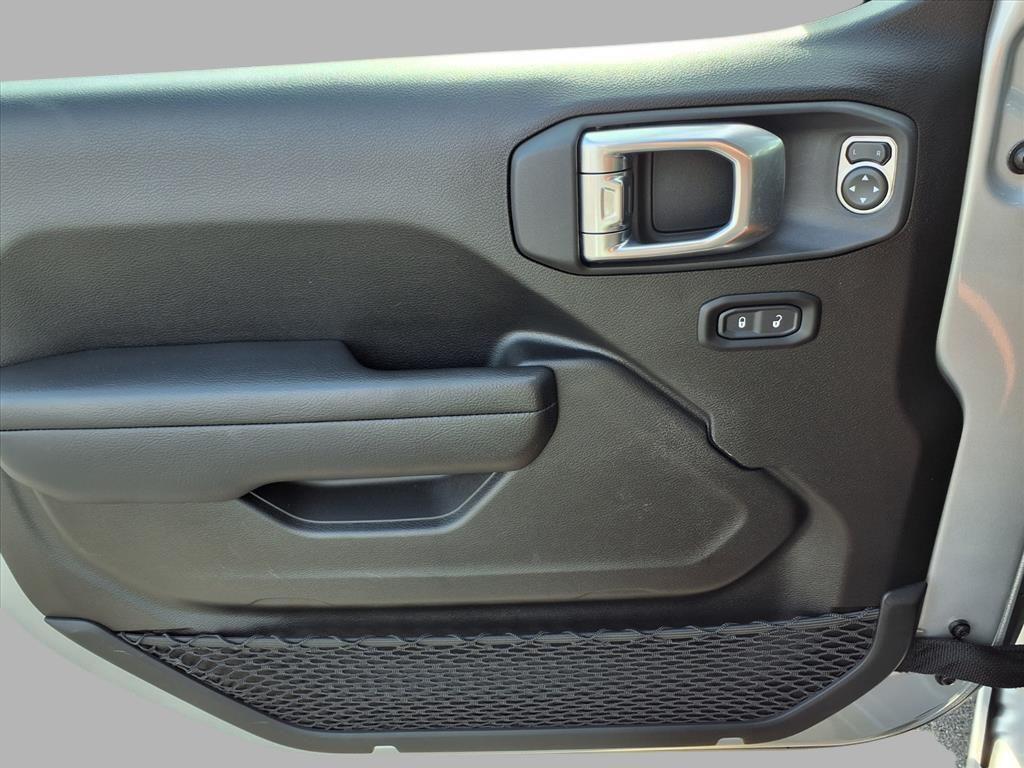 used 2023 Jeep Gladiator car, priced at $34,680