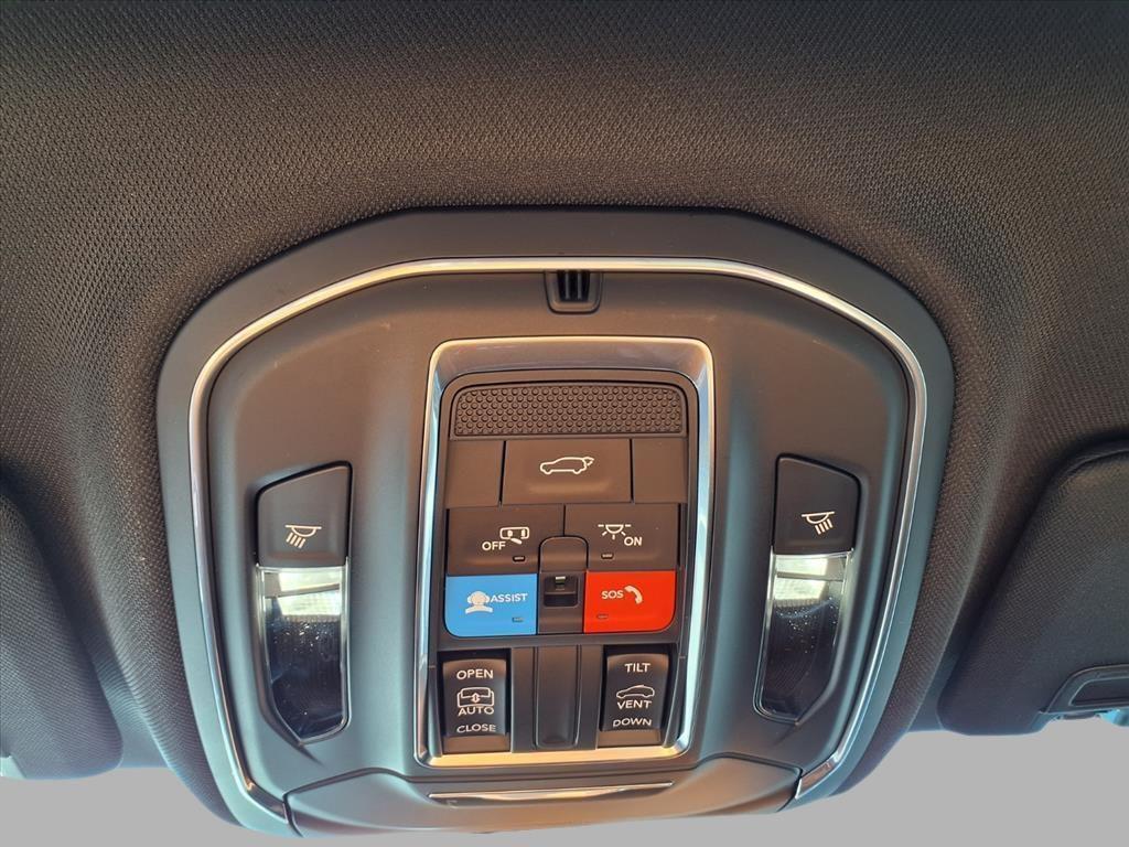 new 2025 Jeep Grand Cherokee car, priced at $42,609