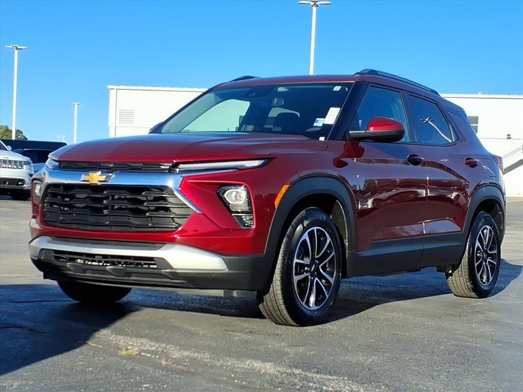 used 2025 Chevrolet TrailBlazer car, priced at $22,151