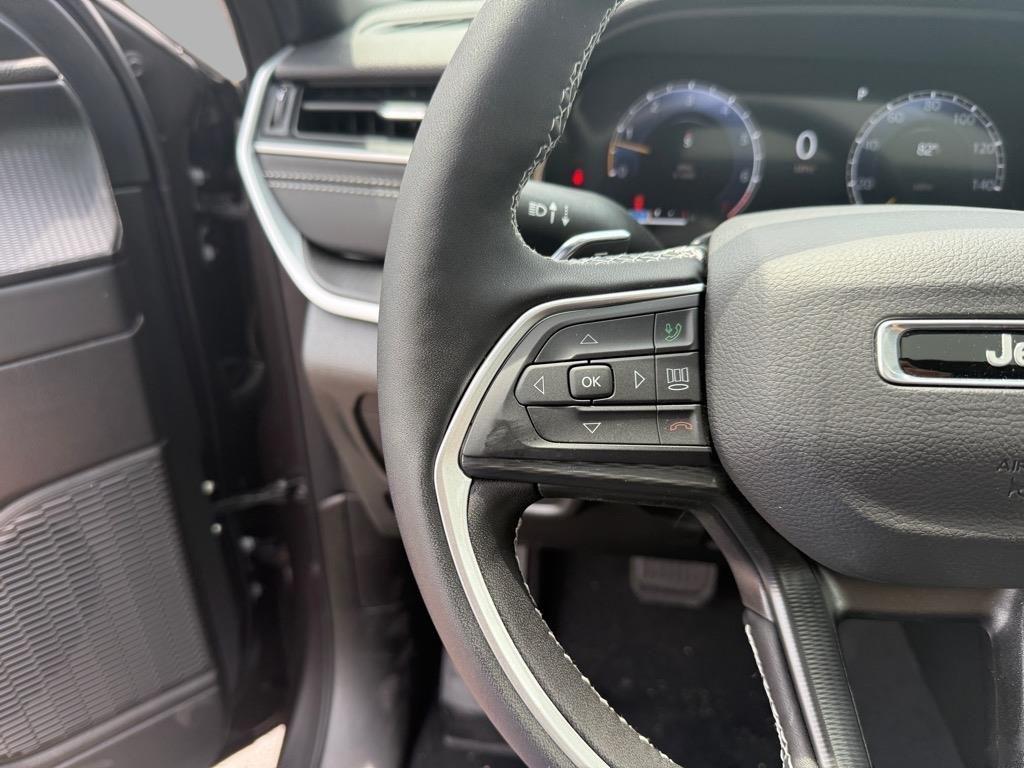 new 2025 Jeep Grand Cherokee L car, priced at $42,719