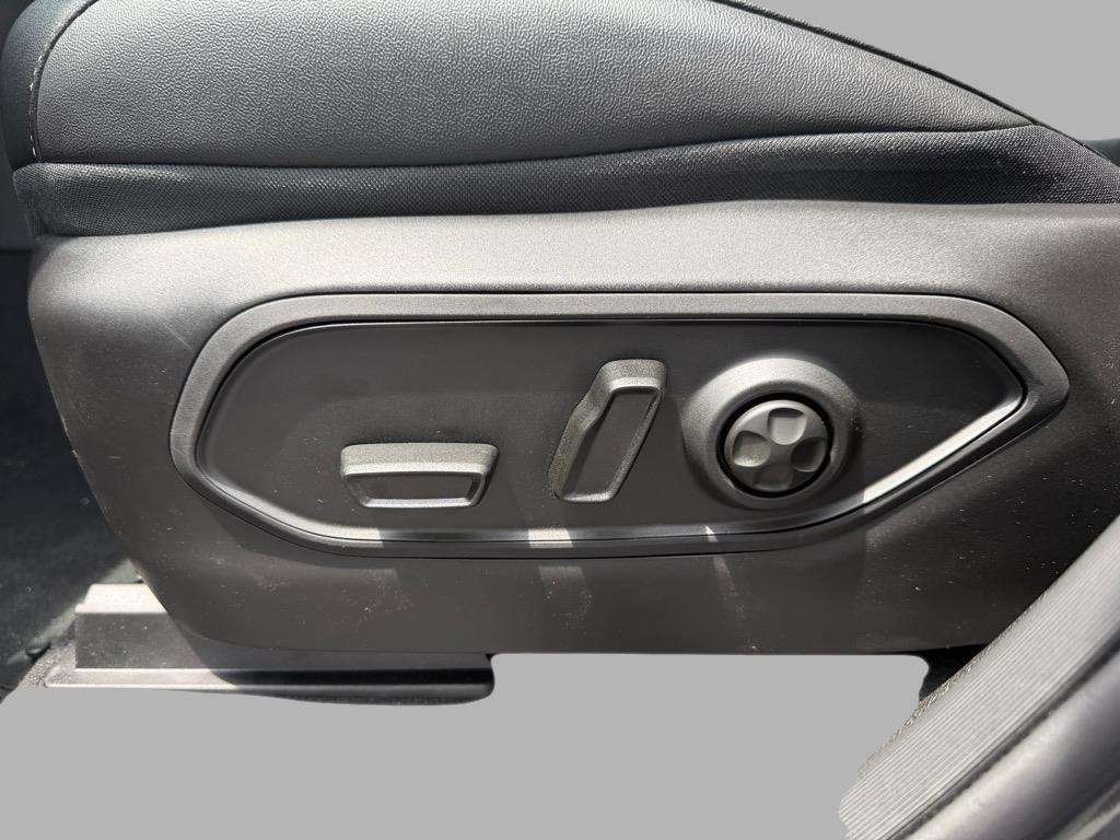 new 2025 Jeep Grand Cherokee L car, priced at $42,719