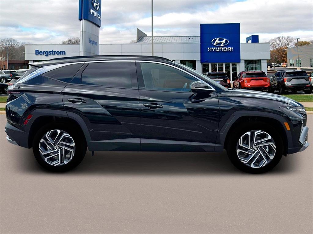 new 2025 Hyundai TUCSON Hybrid car, priced at $41,492