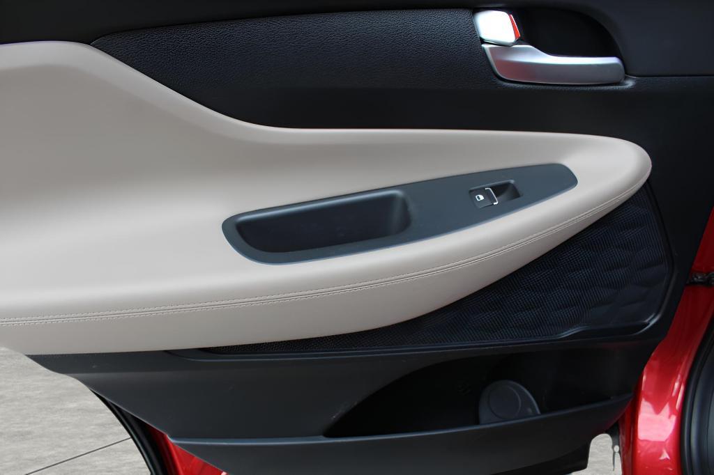 used 2022 Hyundai Santa Fe car, priced at $20,326