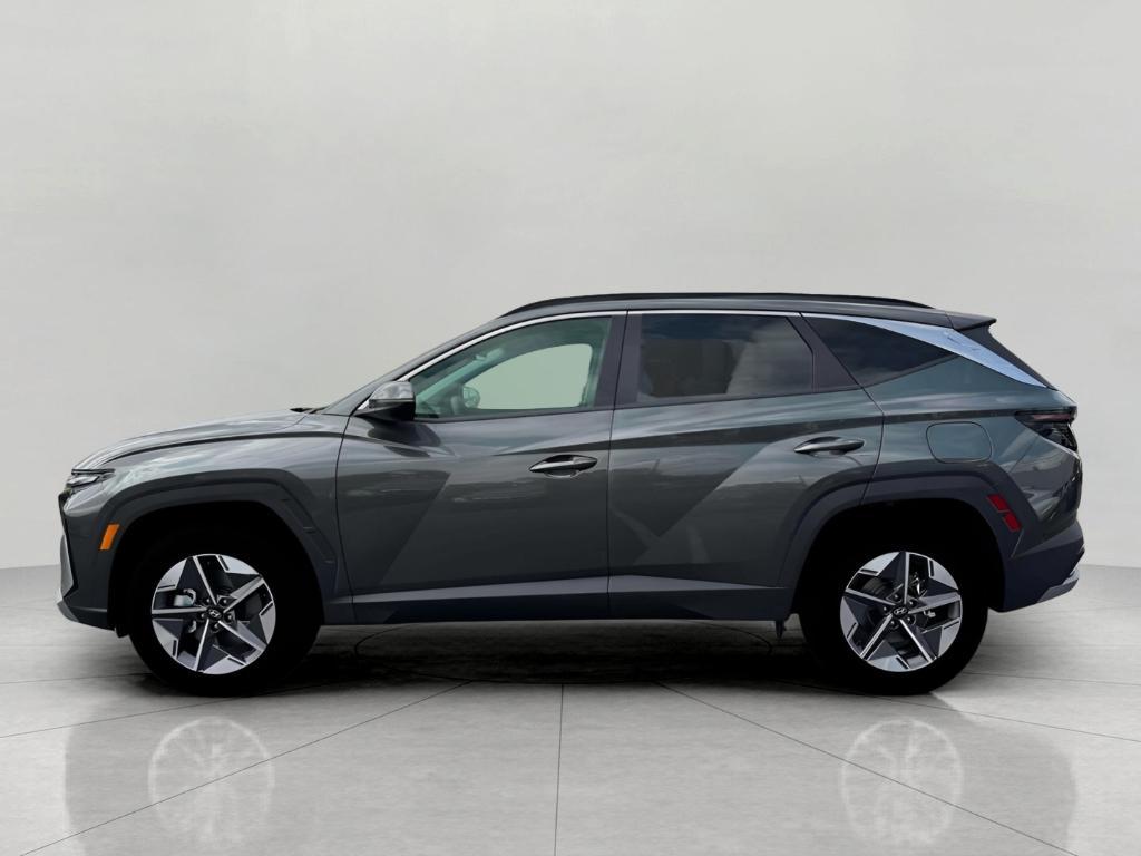 new 2025 Hyundai TUCSON Hybrid car, priced at $35,533