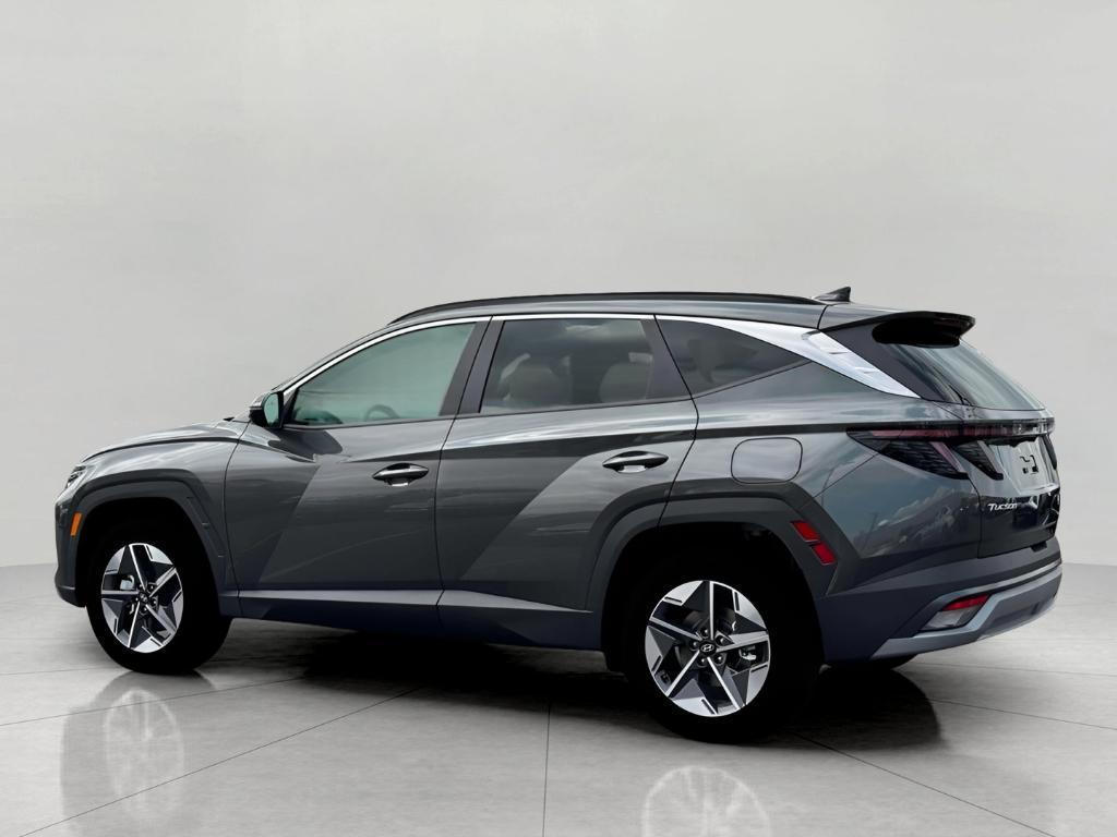new 2025 Hyundai TUCSON Hybrid car, priced at $35,533