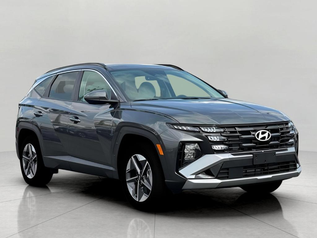 new 2025 Hyundai TUCSON Hybrid car, priced at $35,533