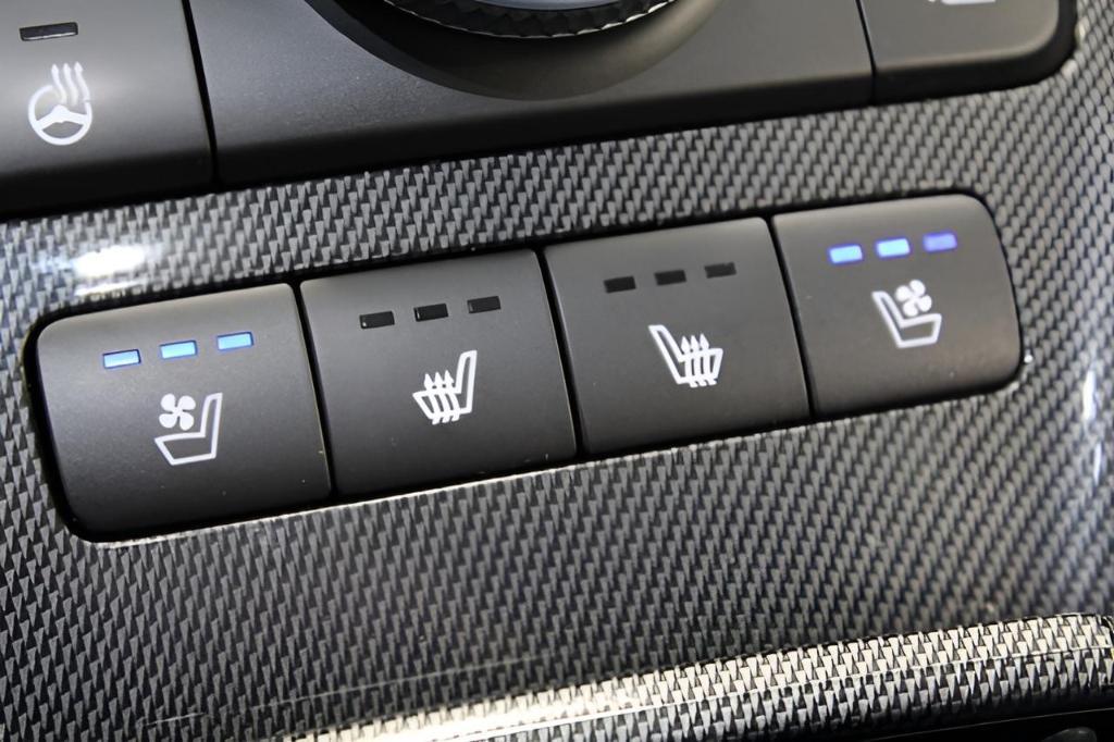 used 2022 Hyundai Santa Fe car, priced at $27,991