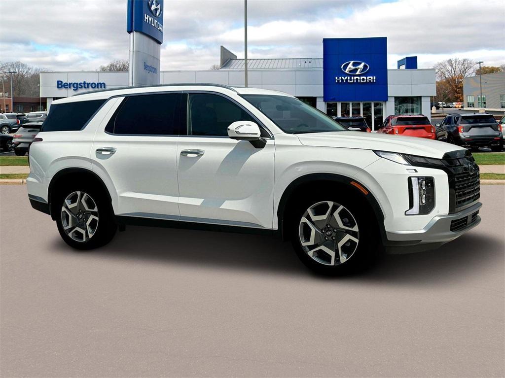 new 2025 Hyundai Palisade car, priced at $46,661