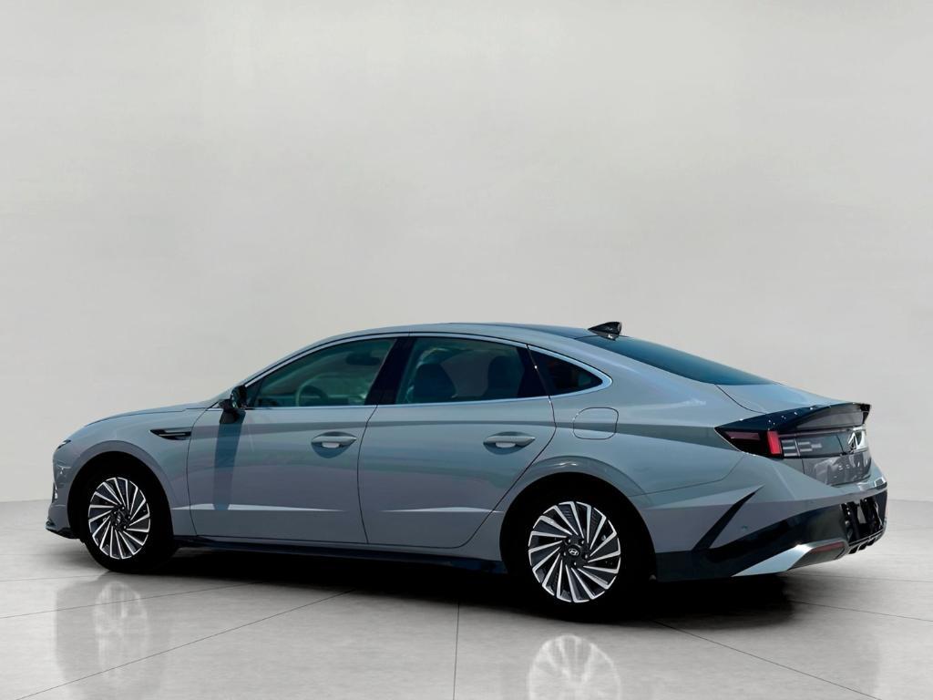 new 2025 Hyundai Sonata Hybrid car, priced at $37,641