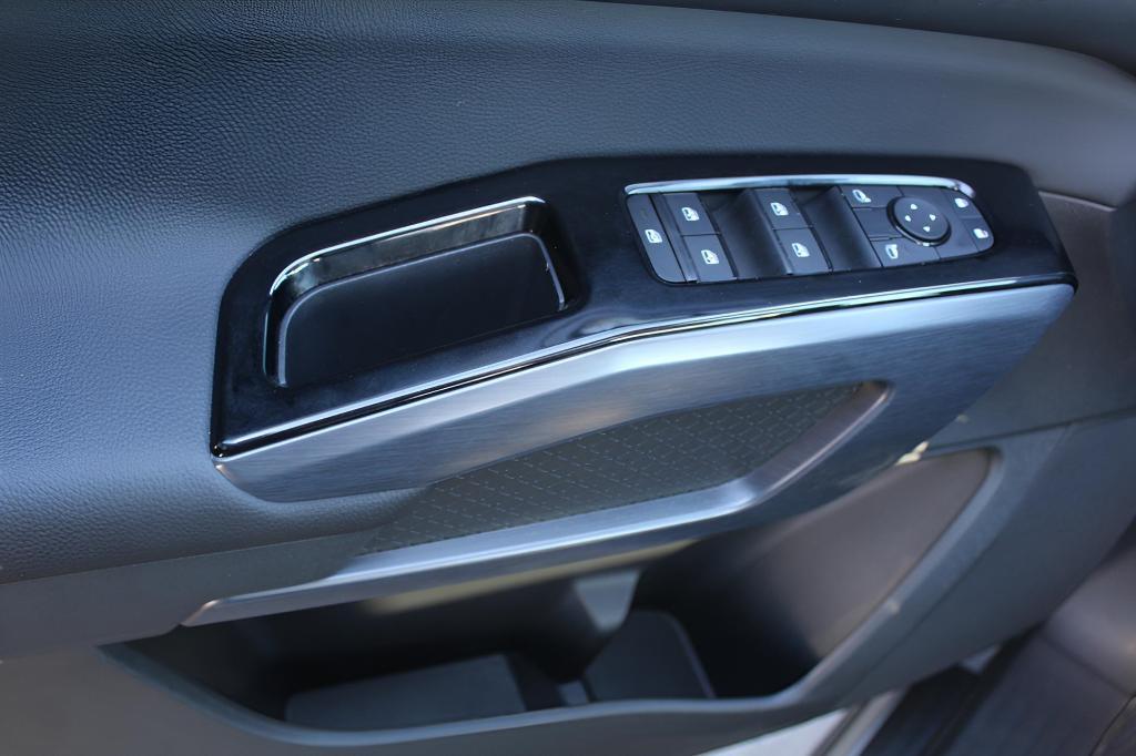 used 2025 Nissan Pathfinder car, priced at $37,960