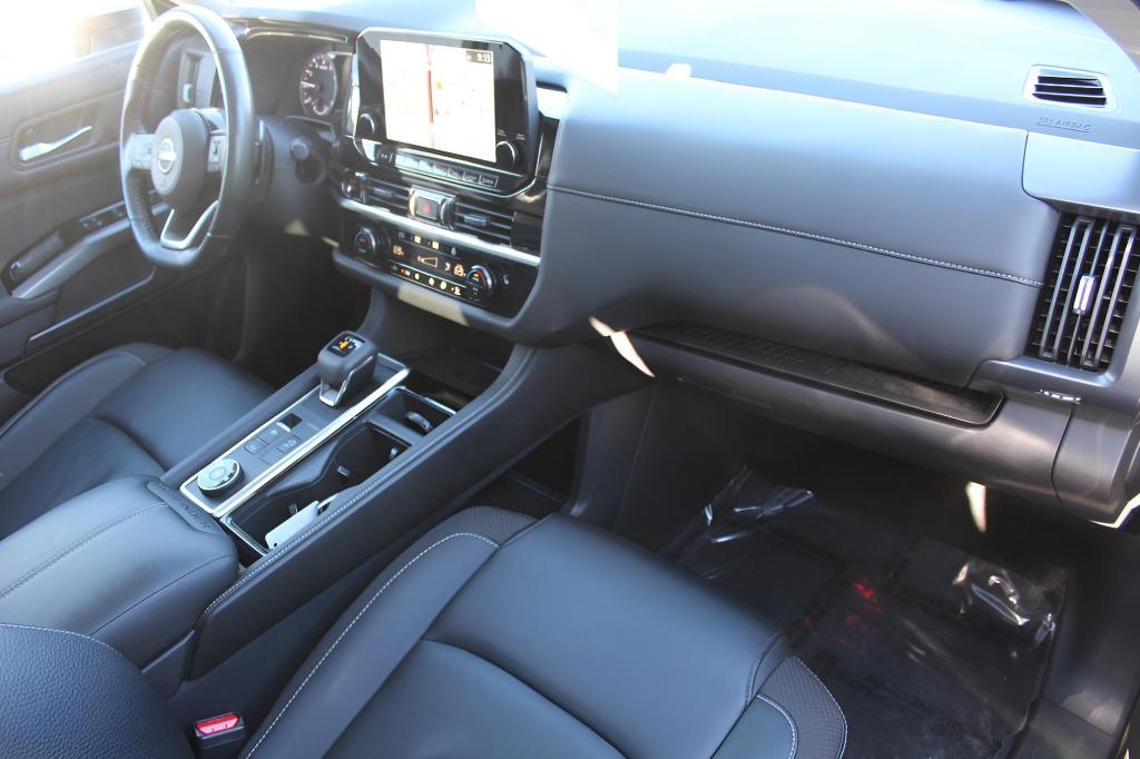 used 2025 Nissan Pathfinder car, priced at $37,960