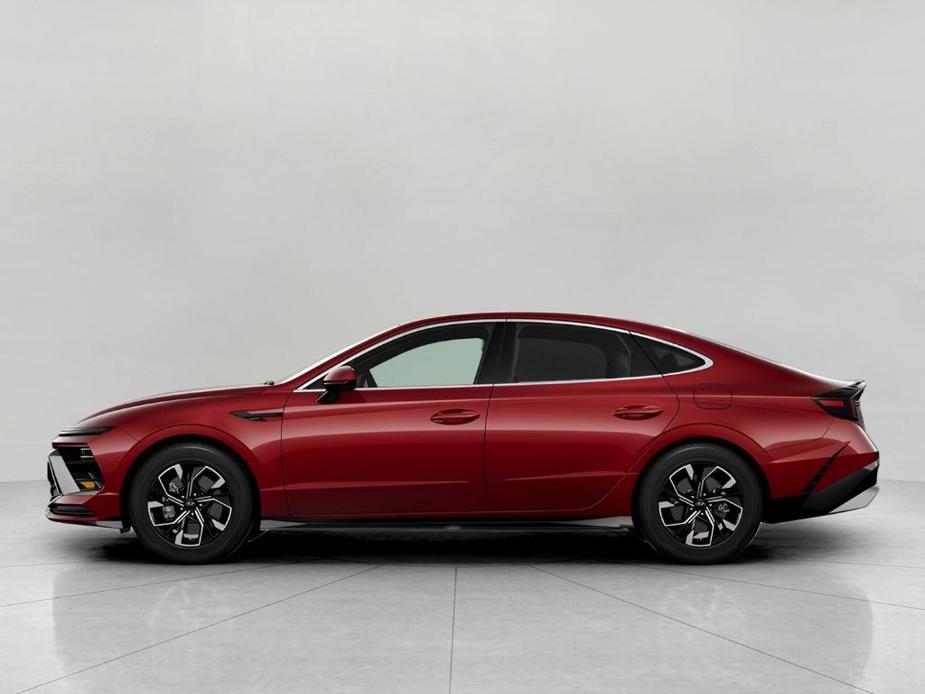 new 2024 Hyundai Sonata car, priced at $28,225