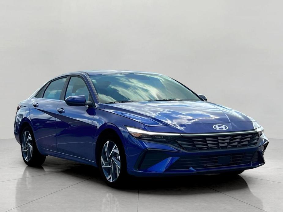 new 2025 Hyundai Elantra car, priced at $25,471