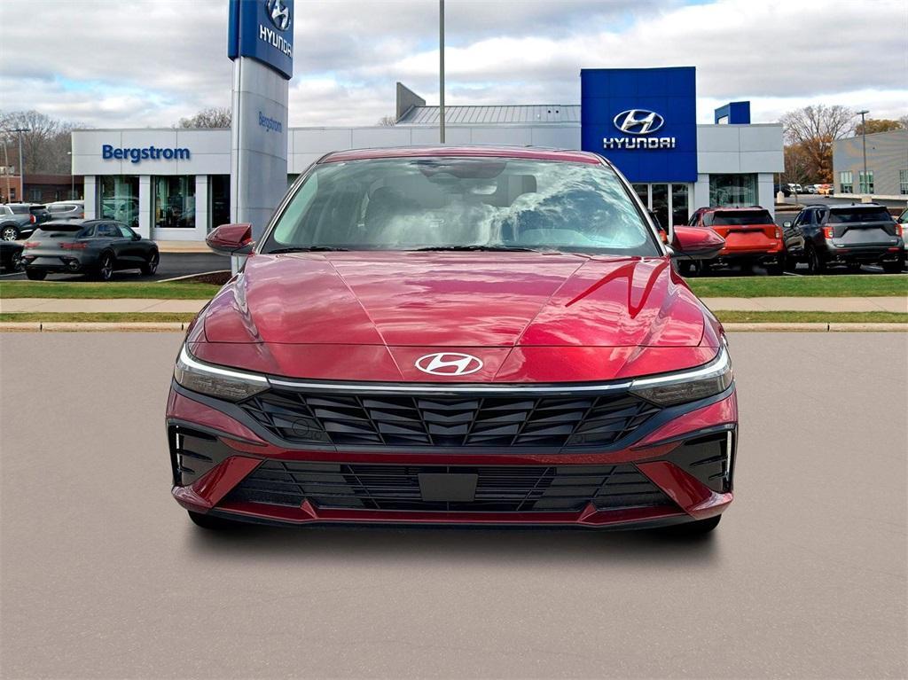 new 2025 Hyundai Elantra car, priced at $25,921