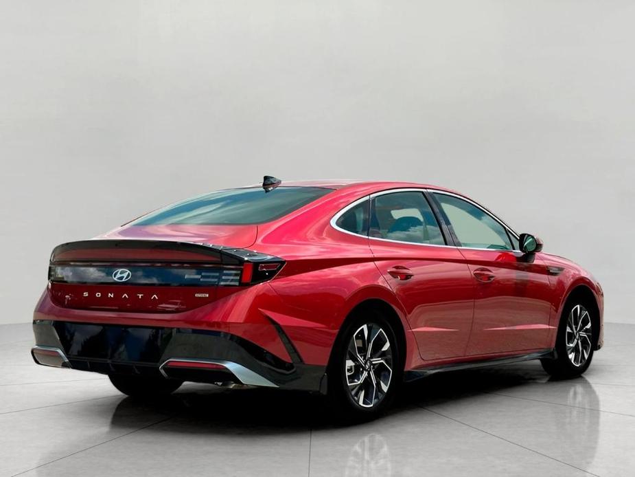 new 2024 Hyundai Sonata car, priced at $28,891