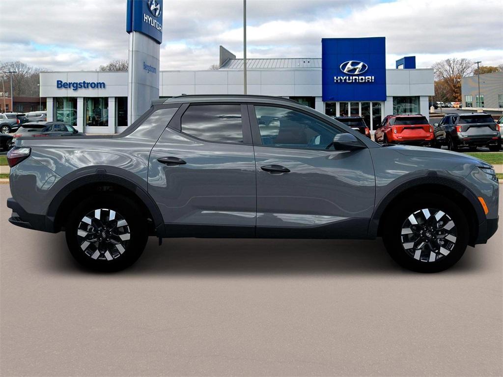 new 2025 Hyundai Santa Cruz car, priced at $35,610