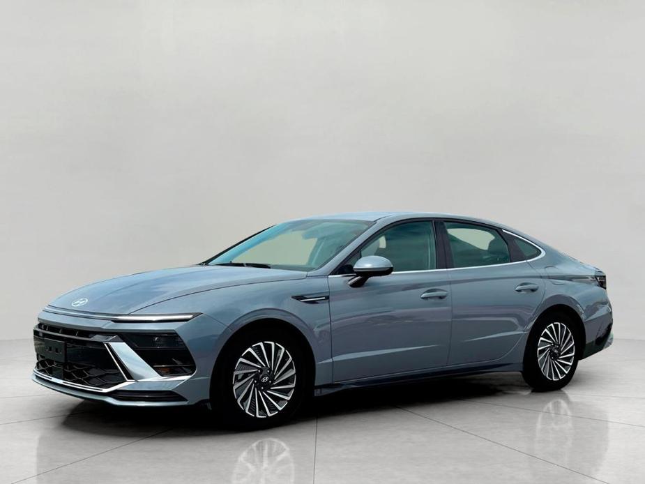 new 2025 Hyundai Sonata Hybrid car, priced at $31,203