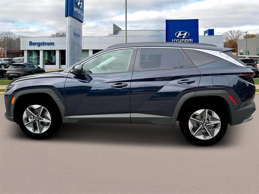 new 2025 Hyundai TUCSON Hybrid car, priced at $34,238