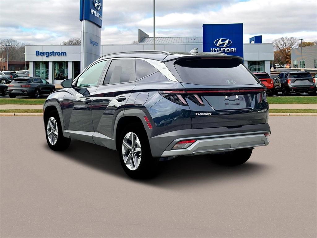 new 2025 Hyundai TUCSON Hybrid car, priced at $34,238