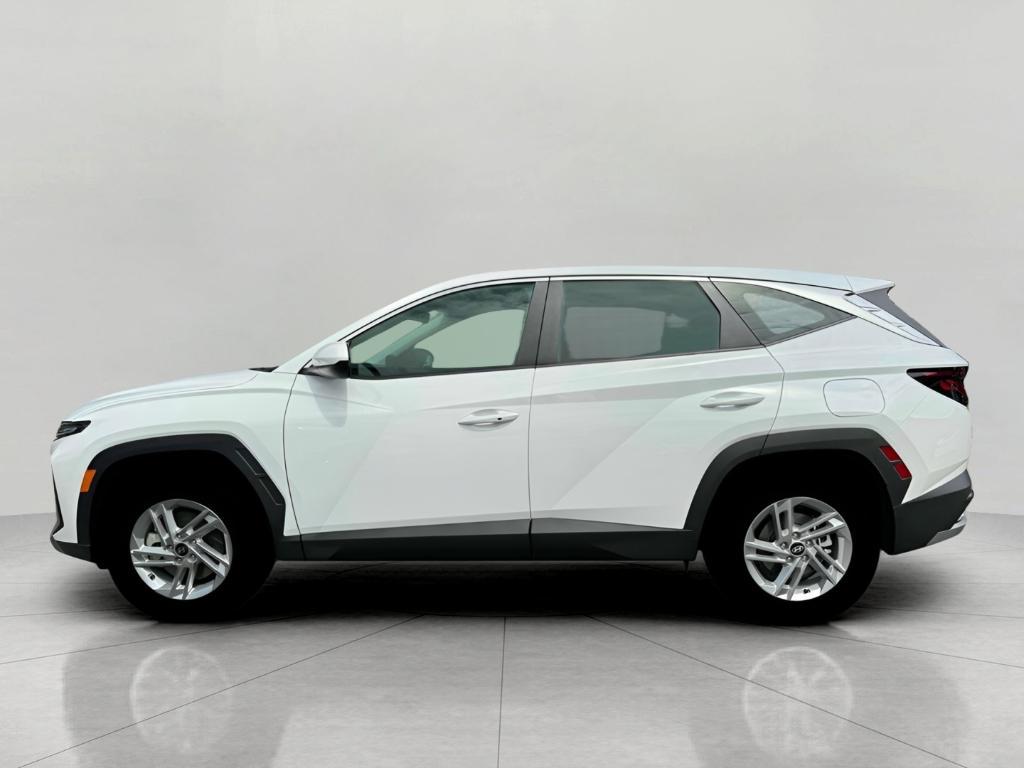 new 2025 Hyundai Tucson car, priced at $30,621