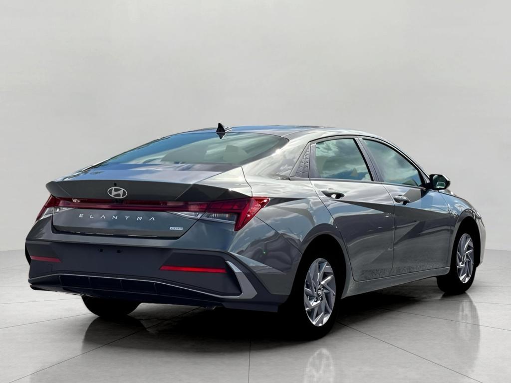 new 2026 Hyundai ELANTRA HEV car, priced at $26,721