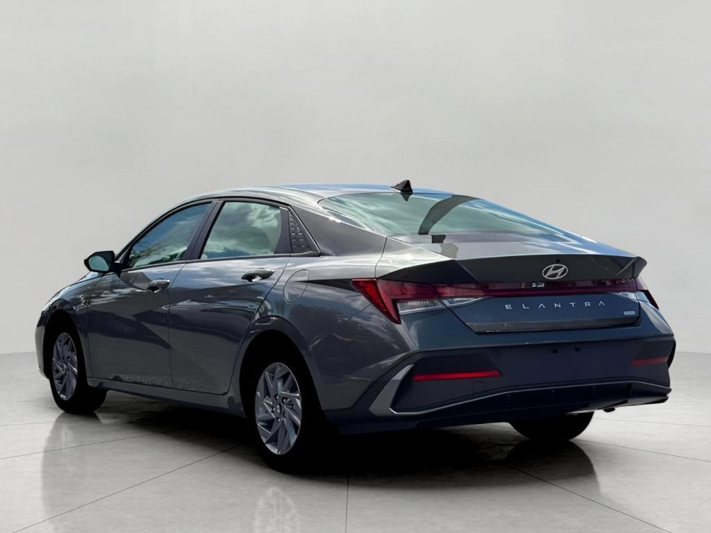new 2026 Hyundai ELANTRA HEV car, priced at $26,721