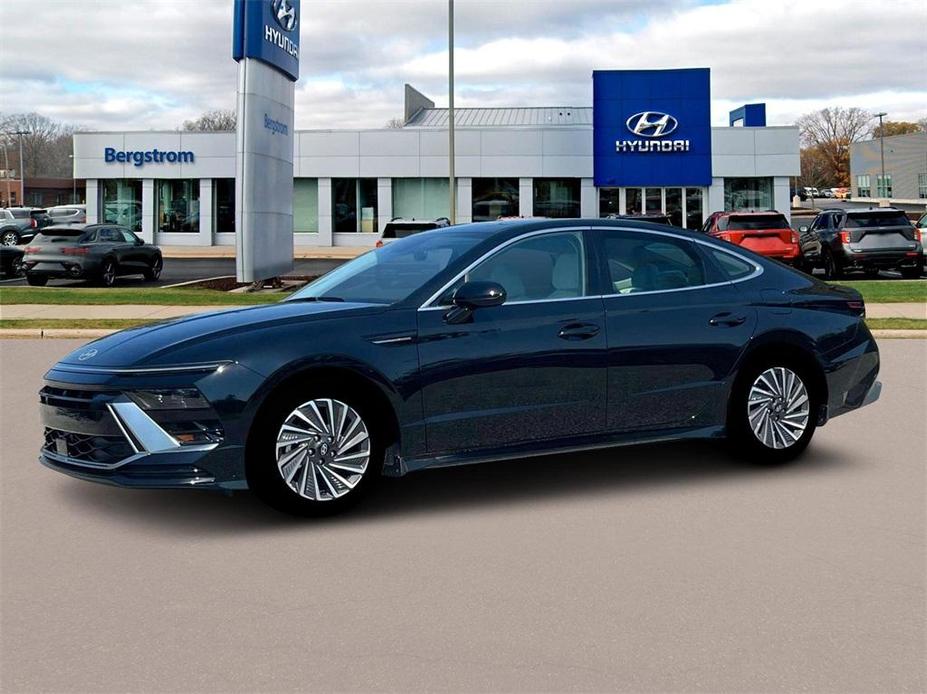 new 2025 Hyundai Sonata Hybrid car, priced at $31,381