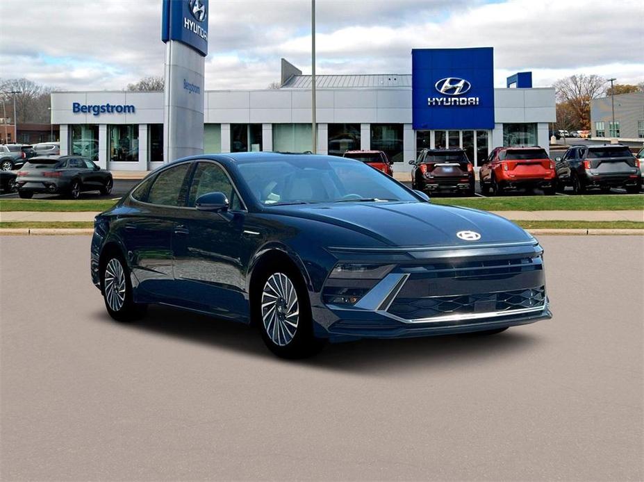 new 2025 Hyundai Sonata Hybrid car, priced at $31,381