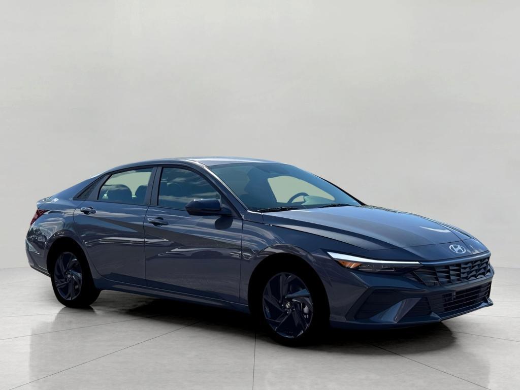 new 2026 Hyundai ELANTRA HEV car, priced at $28,526