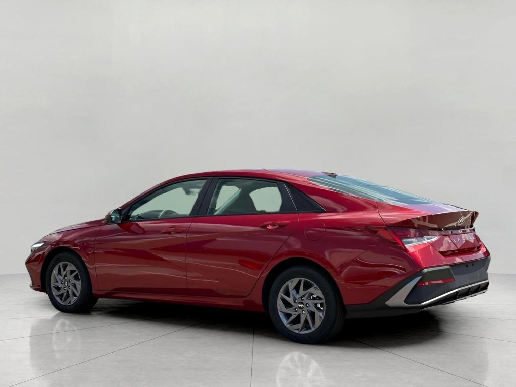 new 2025 Hyundai ELANTRA HEV car, priced at $27,101