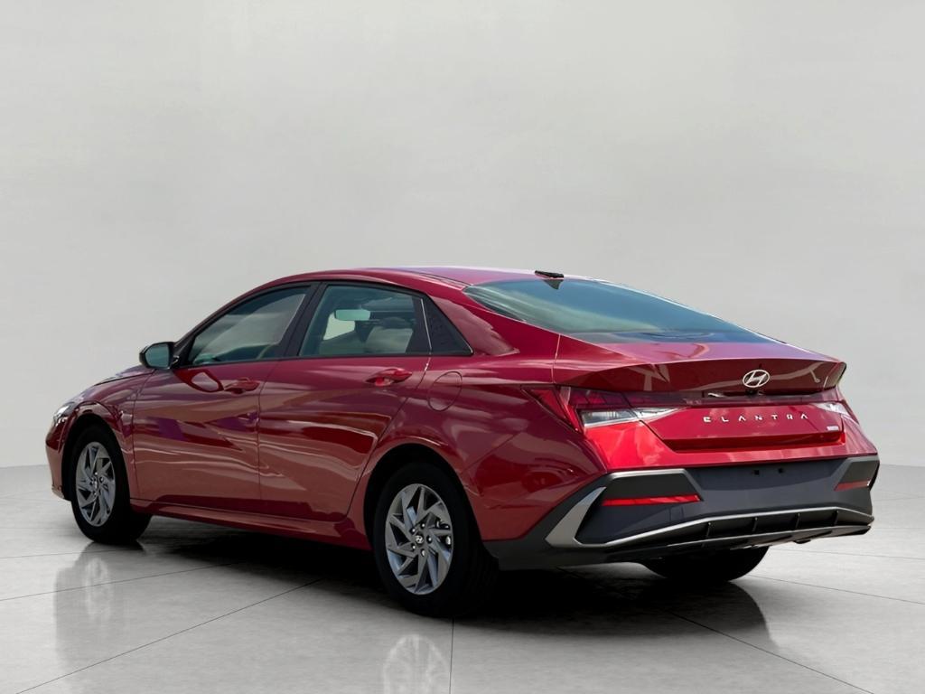 new 2025 Hyundai ELANTRA HEV car, priced at $27,101