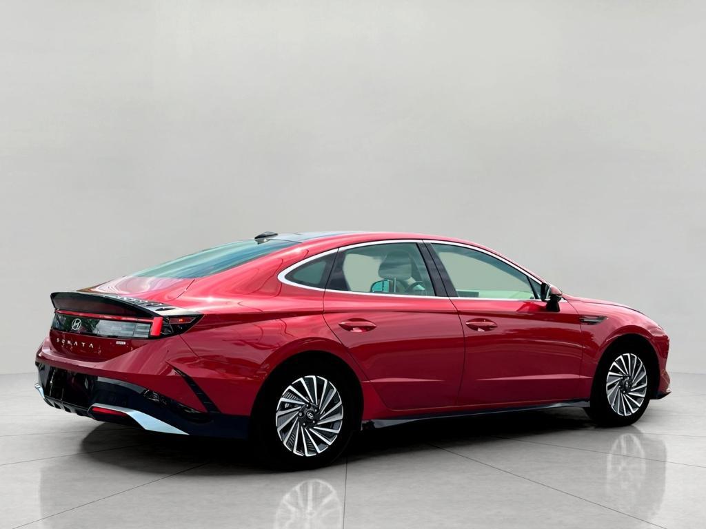 new 2025 Hyundai Sonata Hybrid car, priced at $38,091