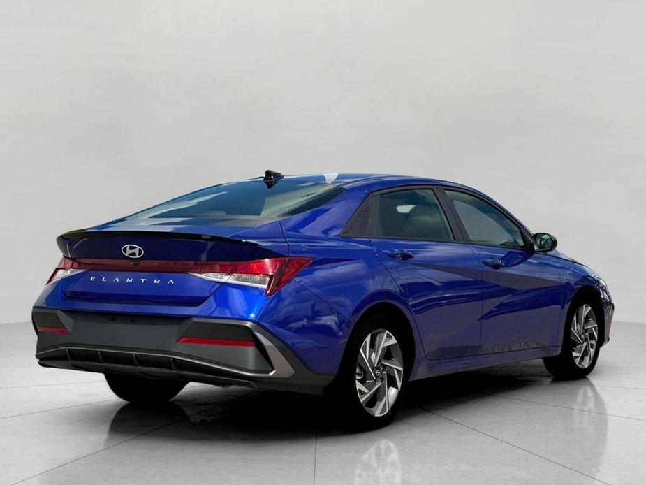 new 2025 Hyundai Elantra car, priced at $23,611