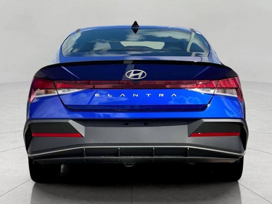 new 2025 Hyundai Elantra car, priced at $23,611