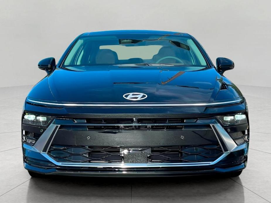 new 2025 Hyundai Sonata Hybrid car, priced at $37,591