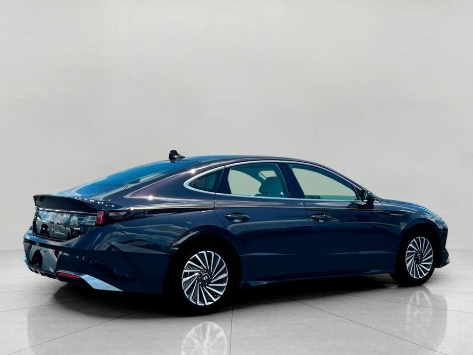 new 2024 Hyundai Sonata Hybrid car, priced at $31,191