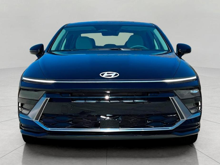 new 2024 Hyundai Sonata car, priced at $30,153