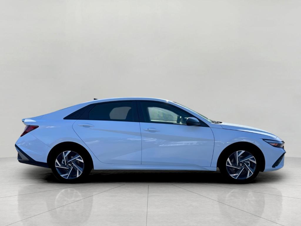 new 2025 Hyundai Elantra car, priced at $24,886