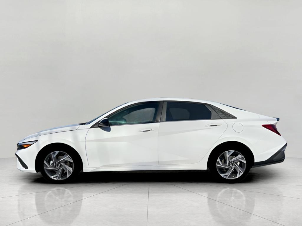 new 2025 Hyundai Elantra car, priced at $24,886