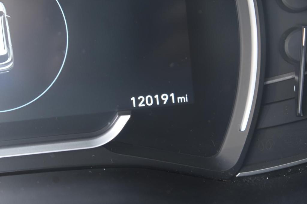 used 2020 Hyundai Santa Fe car, priced at $16,358