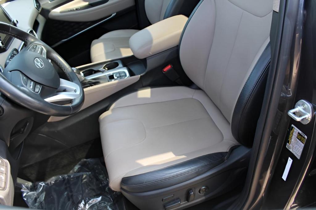 used 2020 Hyundai Santa Fe car, priced at $16,358
