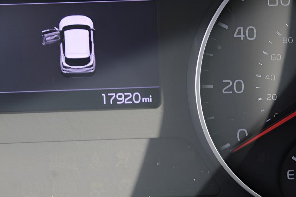 used 2022 Kia Seltos car, priced at $23,636