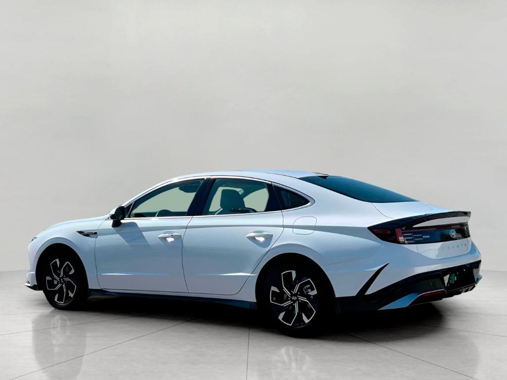 new 2025 Hyundai Sonata car, priced at $29,128
