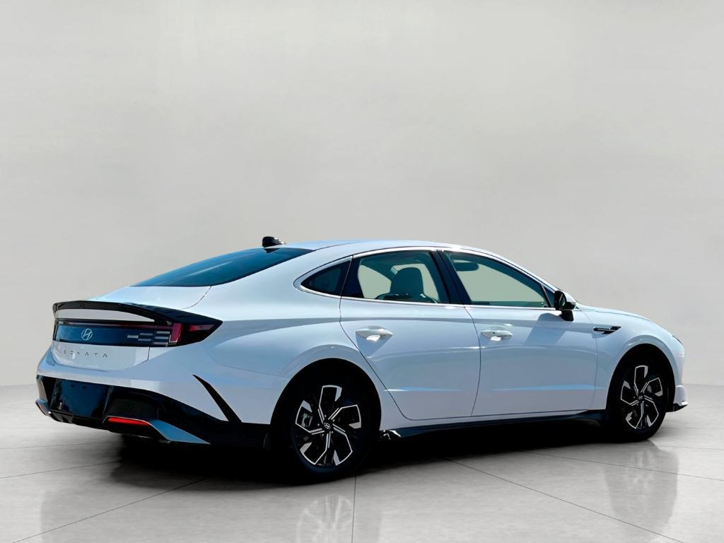 new 2025 Hyundai Sonata car, priced at $29,128