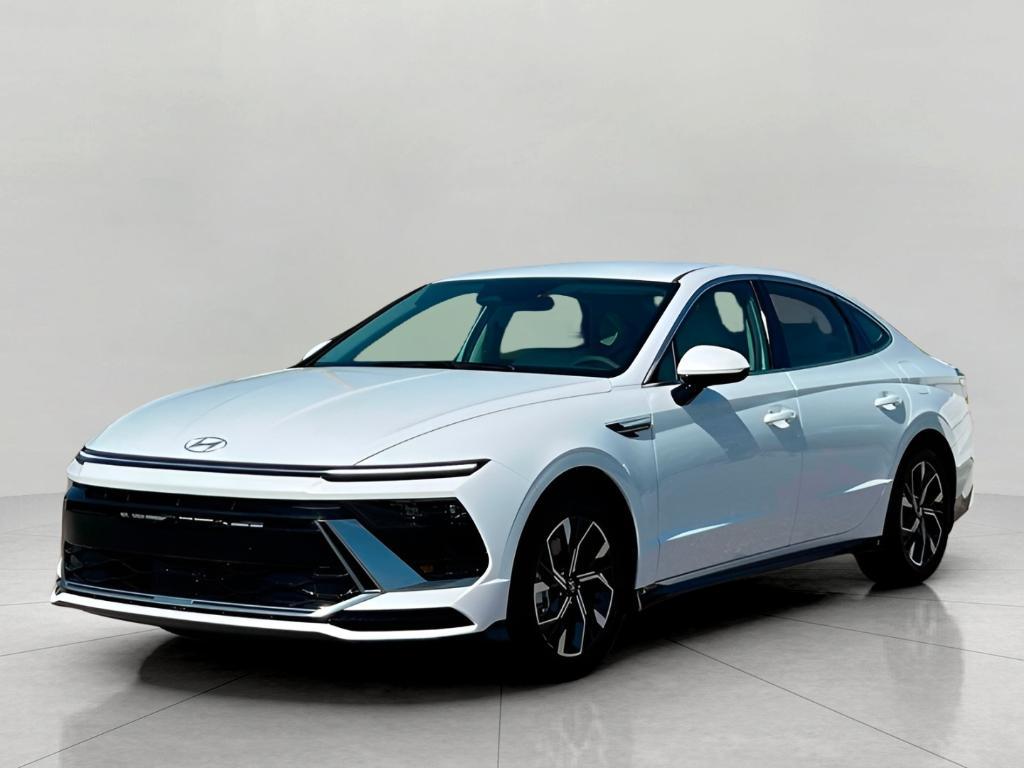 new 2025 Hyundai Sonata car, priced at $29,128