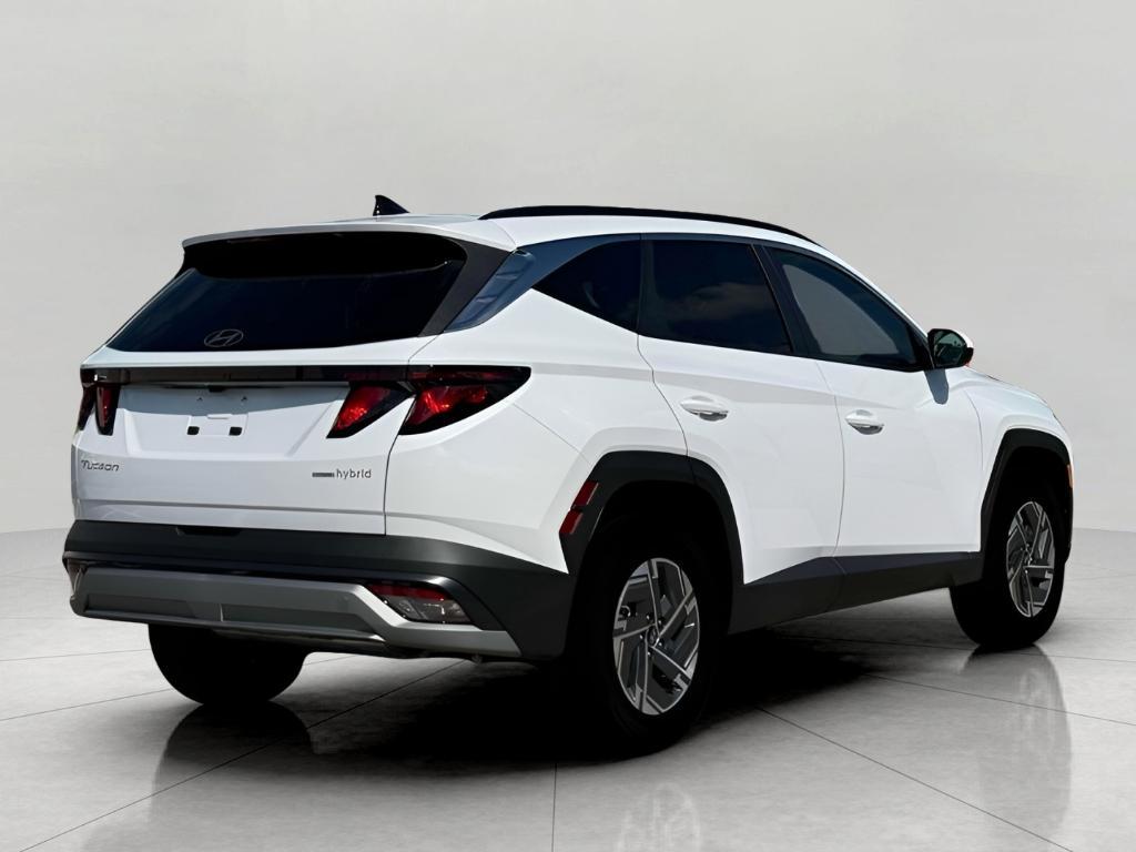 new 2025 Hyundai TUCSON Hybrid car, priced at $34,926
