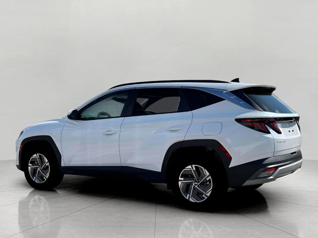new 2025 Hyundai TUCSON Hybrid car, priced at $34,926