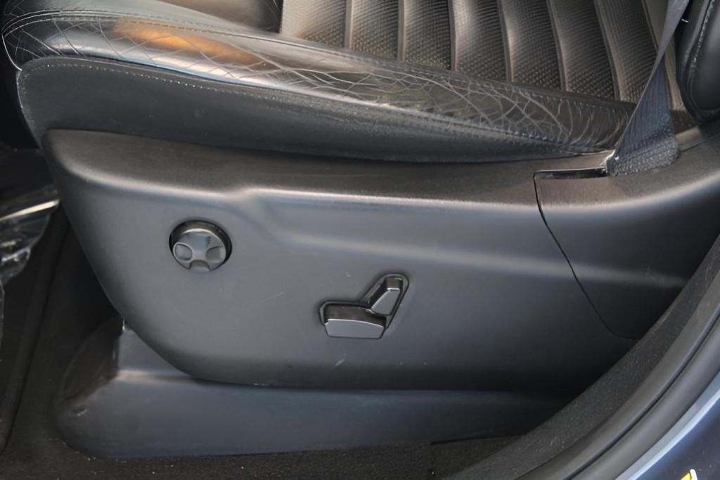 used 2020 Jeep Grand Cherokee car, priced at $23,478