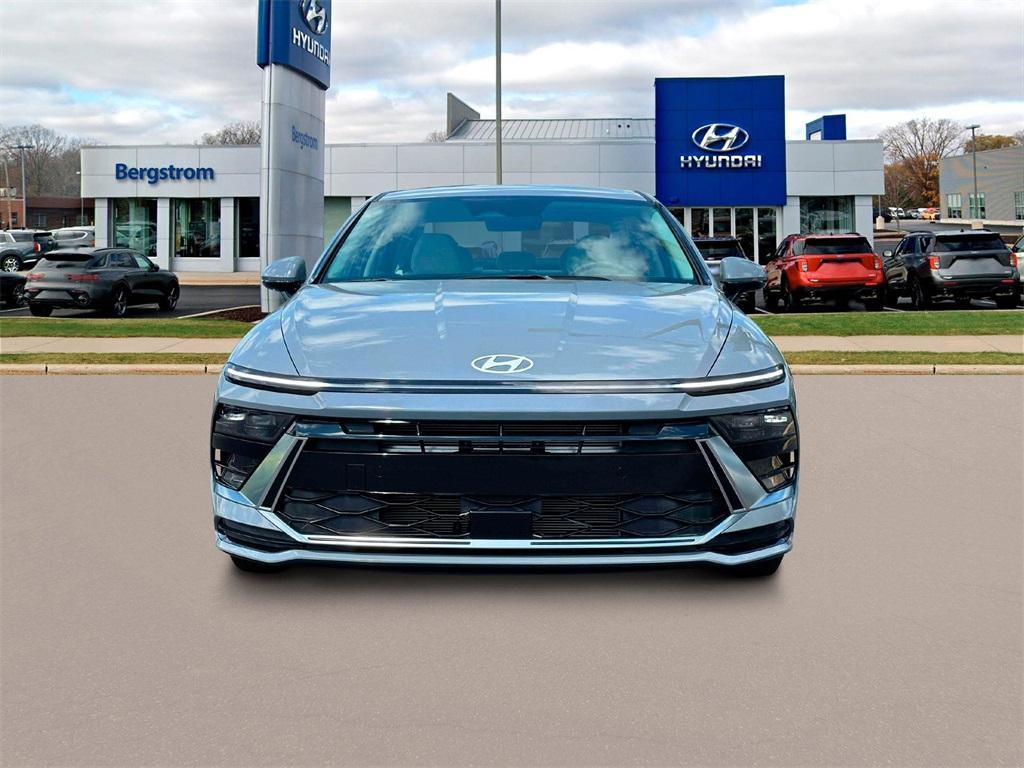 new 2025 Hyundai Sonata car, priced at $28,616